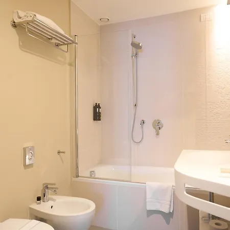 Ariosto Living * ميلان