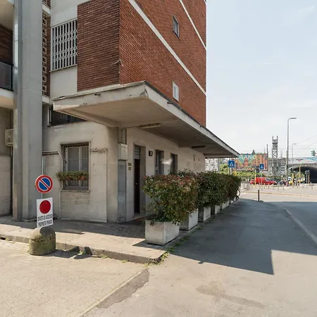 Guesthost - Balcony Flat X3 Linate Airport Mm4 * Milano