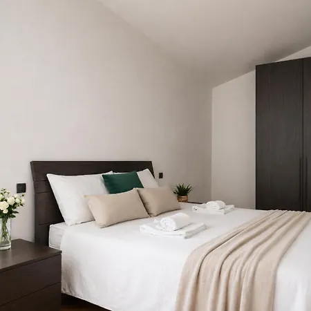 Apartamento Attico I 7 Campanili - Centro Storico Milão