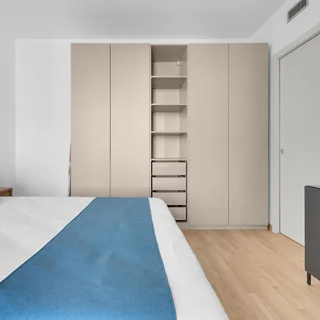 Feel Uptown Fiera With Terrace & Garage By Ndp Rent