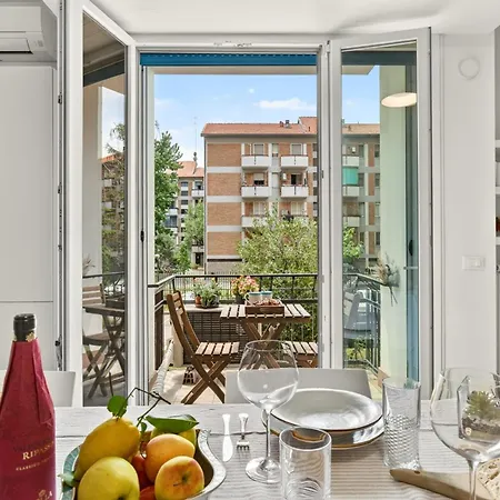 Davide Host Classy&easy Apartment Milan