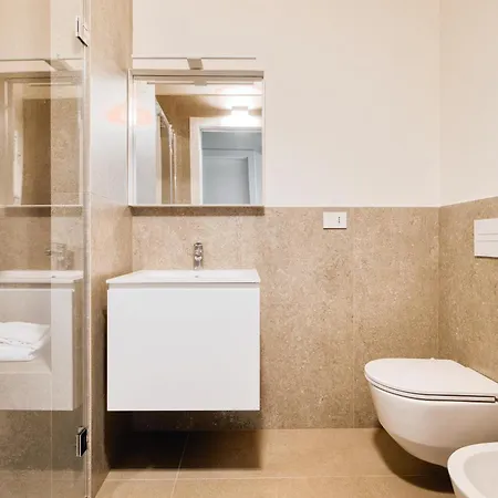Luxury 5br Retreat Near Navigli Milano