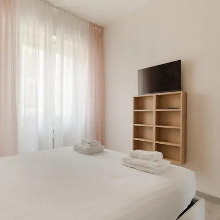 Guesthost - Balcony Flat X3 Linate Airport Mm4 Daire *