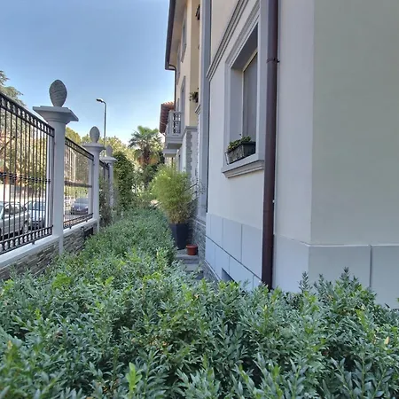 Apartment Guesthost - Modern Bocconi