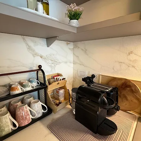 Domus Apartment