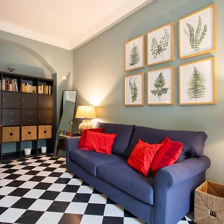 Charming Flat In Colonne Di San Lorenzo Apartment