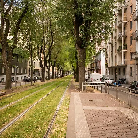 Mahon 1br Superior - Quiet, Near Tram, Metro, Duomo, Station