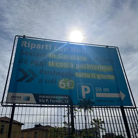 Апартаменты Escandar Metro Gambara 1 Min Parking 6euros Per Day