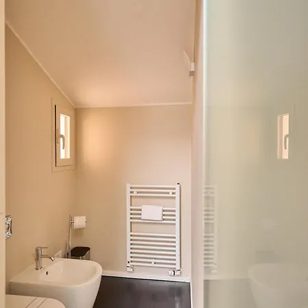 Ariosto Living * ميلان