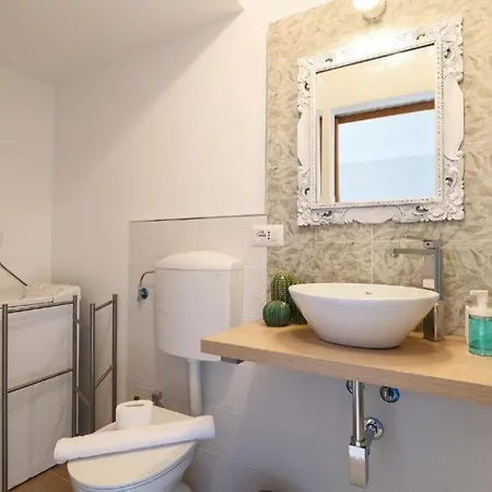 Mch Navigli - 6 Stops To Duomo, Modern With Ac And Wifi Appartamento