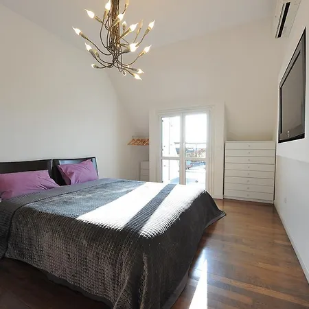 Piazza Napoli Penthouse
