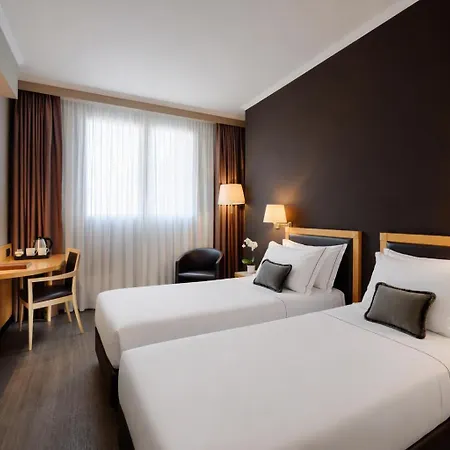 Hotel Life Poliziano, By R Collection Milan