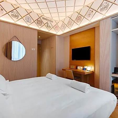 Qc Porta Romana 4* Milan