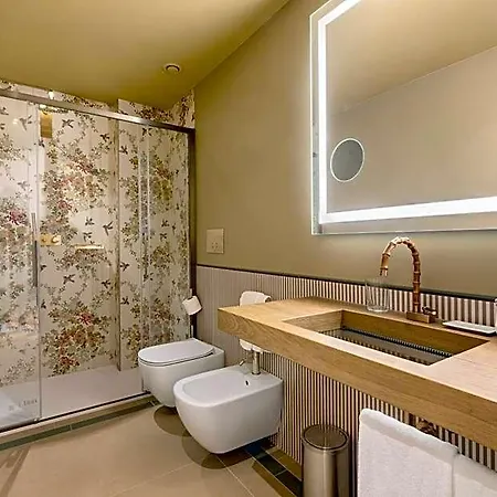 Hotel Qc Porta Romana 4*