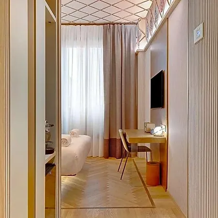Qc Porta Romana 4*