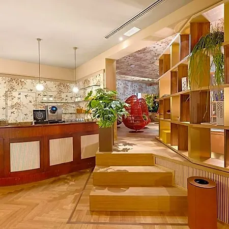 Qc Porta Romana Hotel 4*