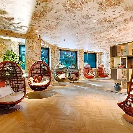 Hotel Qc Porta Romana 4*