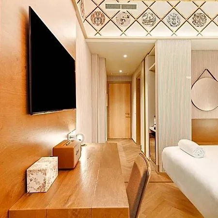 Qc Porta Romana 4*