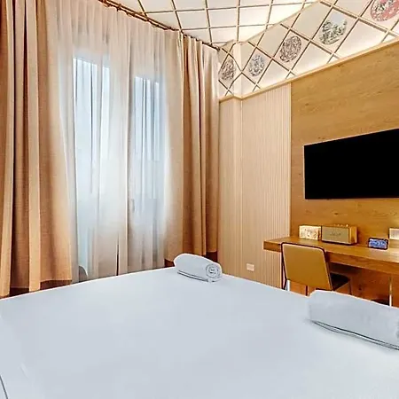 Qc Porta Romana 4* Milan
