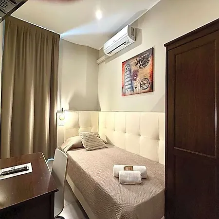 Carlo Goldoni Hotel Milan