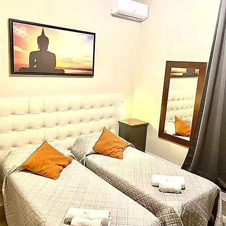 Carlo Goldoni Hotel Milan