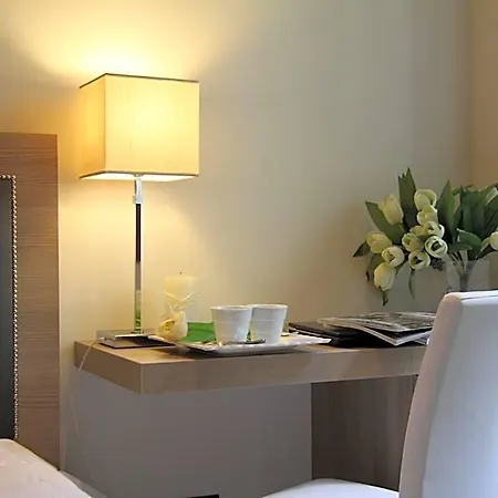 Zara Hotel