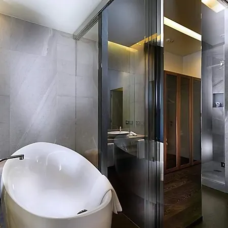 The Glamore Duomo Hotel