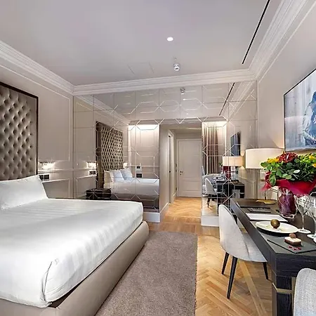 The Glamore Duomo Hotel Milan
