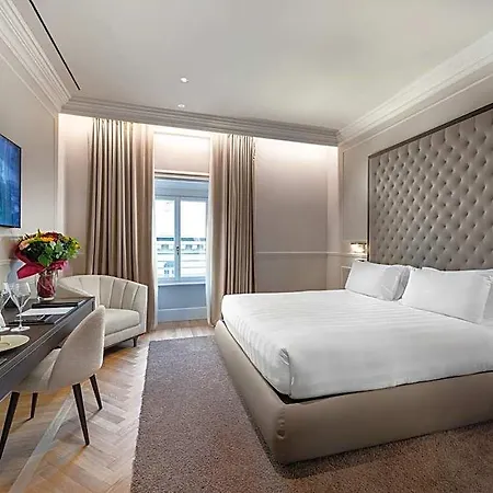 Hotel The Glamore Duomo Milan