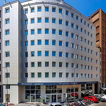 Ih Otel *