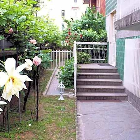 Guest house Villamelchiorre 1 Milan