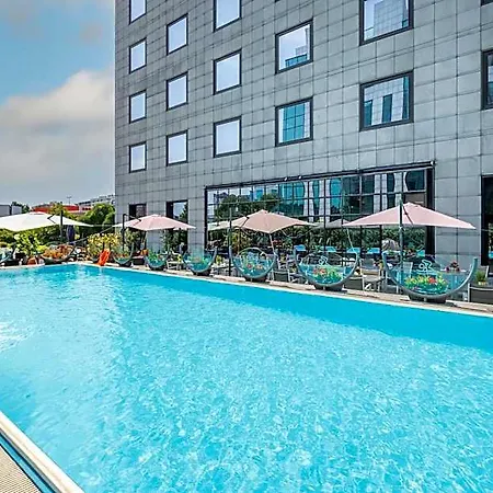 Ih Lorenteggio Hotel