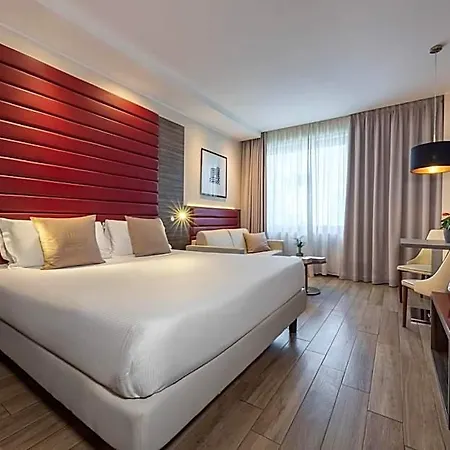 Ih Lorenteggio 4* Milan