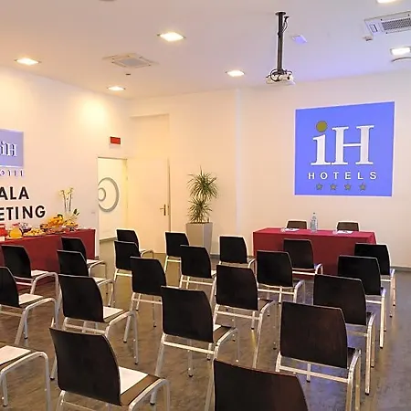 Hotel Ih Lorenteggio 4*