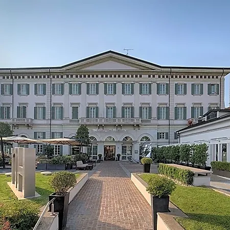 Nh Palazzo Moscova 4*