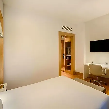 Hotel Nh Collection Touring
