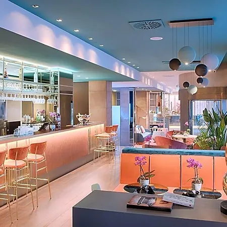 Hotel Nh Collection Touring