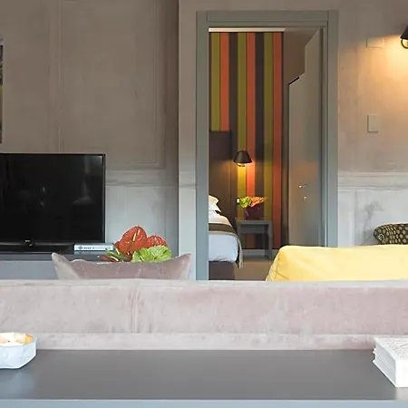 Hotel Fifty House