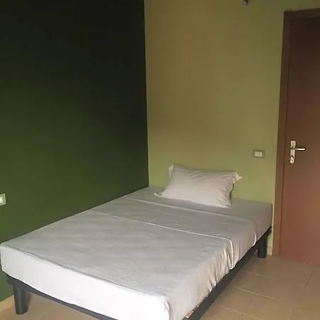 Mrhostel Milan