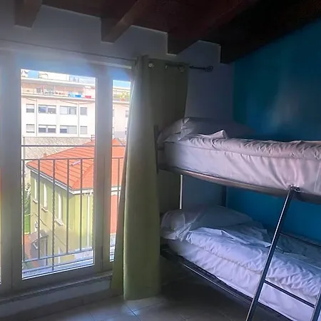 Mrhostel Auberge de jeunesse *
