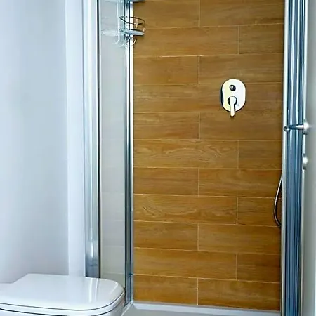 Hostmate - - Vespri Siciliani 3* ميلان