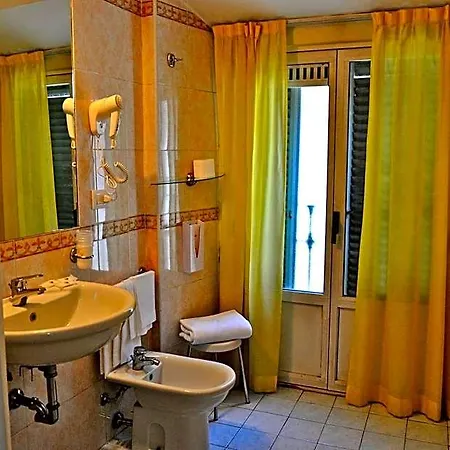 Rio Hotel 3*
