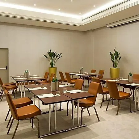 Starhotels Tourist 4* Mediolan