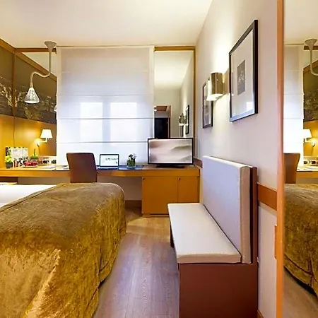 Hotel Starhotels Tourist Mediolan
