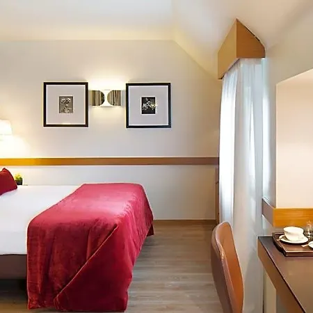 Hotel Starhotels Tourist