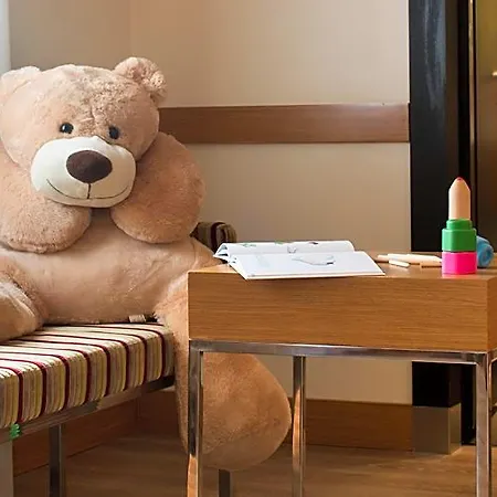 Starhotels Tourist 4*