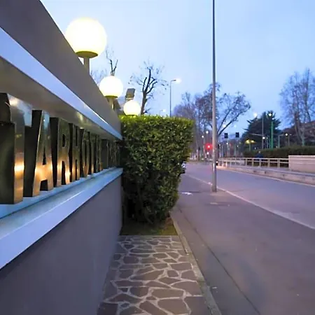 Starhotels Tourist 4*
