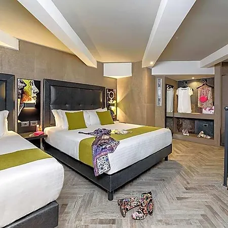Hotel Just 4*
