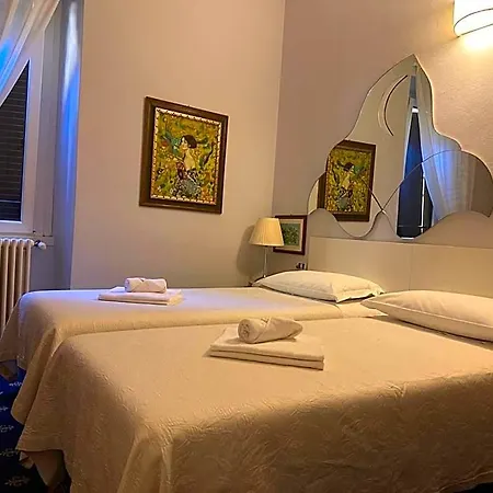 Hotel My 2*