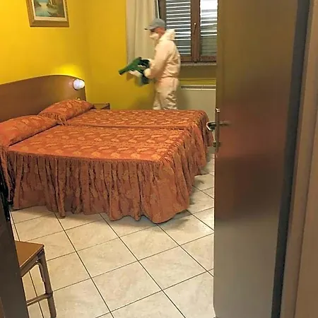 لا كارافيلا فندق ميلان
